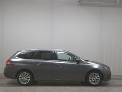 Grau Gebraucht 2019 Peugeot 308 Allure Kombi | 6.980 € (Superpreis)