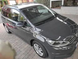 Grau Gebraucht 2017 VW Touran Van / Kleinbus | 18.990 € (Fairer Preis)