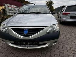 Gold Gebraucht 2006 Dacia Logan Lauréate Limousine | 988 € (Guter Preis)