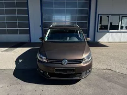 Braun Gebraucht 2013 VW Touran Comfortline Van / Kleinbus | 7.490 € (Fairer Preis)