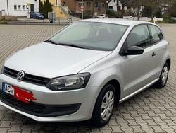 Silber Gebraucht 2011 VW Polo Style Limousine | 4.000 € (Fairer Preis)