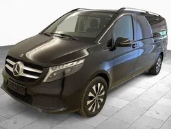 Schwarz Gebraucht 2023 Mercedes V250 AMG Van / Kleinbus | 42.999 € (Fairer Preis)
