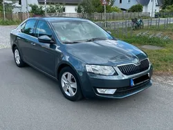 Grau Gebraucht 2016 Skoda Octavia Style Limousine | 14.500 € (Fairer Preis)