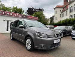 Grau Gebraucht 2014 VW Touran Highline Van / Kleinbus | 11.980 € (Guter Preis)