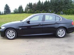 Schwarz metallic Gebraucht 2011 BMW 318 Exclusive Limousine | 19.000 €
