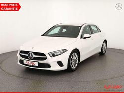 Polarweiß Gebraucht 2020 Mercedes A140 Progressive Limousine | 23.990 €