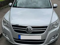Grau Gebraucht 2011 VW Tiguan Freestyle SUV | 6.500 € (Guter Preis)