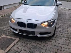 Weiß Gebraucht 2011 BMW 116 Kleinwagen | 4.100 € (Guter Preis)