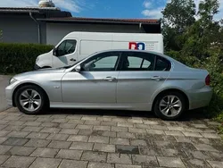 Silber Gebraucht 2005 BMW 325 Limousine | 8.200 € (Fairer Preis)