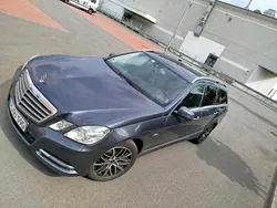Blau Gebraucht 2011 Mercedes 350 Kombi | 10.500 €