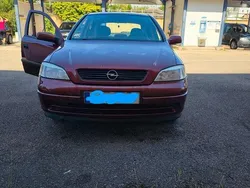 Schwarz Gebraucht 1999 Opel Astra Comfort Limousine | 999 € (Guter Preis)