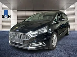 Schwarz Gebraucht 2018 Ford S-MAX Vignale Van / Kleinbus | 23.990 € (Teuer)
