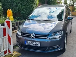 Grau Gebraucht 2011 VW Sharan Highline Van / Kleinbus | 9.800 € (Fairer Preis)