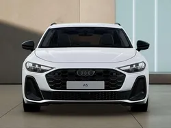 Gletscherweiß metallic Gebraucht 2025 Audi A5 Comfort Coupé | 43.490 € (Superpreis)