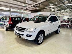 Schwarz Gebraucht 2008 Mercedes ML320 SUV | 7.690 € (Fairer Preis)