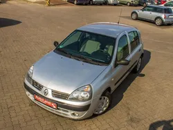 Silber Gebraucht 2006 Renault Clio II Authentique Limousine | 999 € (Fairer Preis)