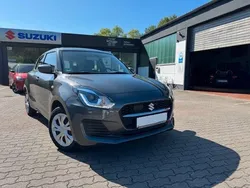 Grau Gebraucht 2021 Suzuki Swift Club Limousine | 12.280 € (Guter Preis)