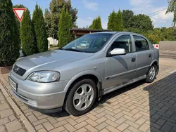 Grau Gebraucht 2000 Opel Astra Edition Limousine | 2.200 € (Fairer Preis)