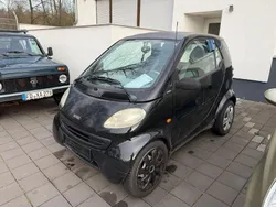 Schwarz Gebraucht 2001 Smart ForTwo Coupé Pure Kleinwagen | 2.450 € (Fairer Preis)