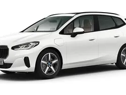 Weiß Gebraucht 2023 BMW 230e Active Tourer Comfort Edition Van / Kleinbus | 44.814 € (Etwas zu teuer)
