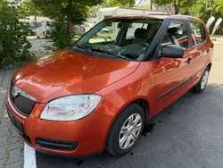 Orange Gebraucht 2009 Skoda Fabia Classic Limousine | 1.900 € (Guter Preis)