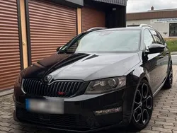 Schwarz Gebraucht 2017 Skoda Octavia RS Kombi | 18.999 € (Etwas zu teuer)