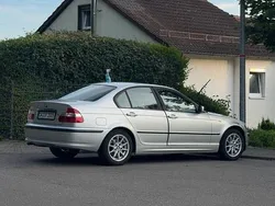 Silber Gebraucht 2004 BMW 318 Limousine | 2.800 € (Fairer Preis)