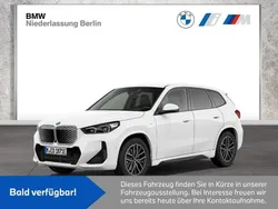 Weiß Gebraucht 2024 BMW iX1 M Sport SUV | 45.400 € (Etwas zu teuer)