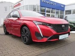 Rot Gebraucht 2024 Peugeot 308 GT Kombi | 24.890 € (Guter Preis)
