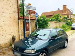 Grün Gebraucht 1995 Peugeot 306 Limousine | 3.800 €