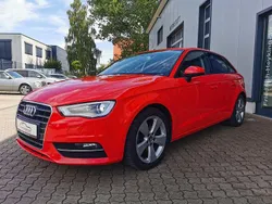 Rot Gebraucht 2014 Audi A3 Sportback Ambition Limousine | 10.980 € (Guter Preis)