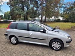Grau Gebraucht 2003 Peugeot 206 Filou Kombi | 400 € (Superpreis)