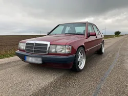 Rot Gebraucht 1992 Mercedes 190 Sportline Limousine | 7.850 €