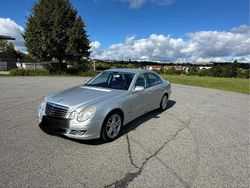 Silber Gebraucht 2006 Mercedes E320 Limousine | 8.000 € (Teuer)