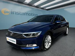 Blau Gebraucht 2019 VW Passat Limousine | 18.749 € (Guter Preis)