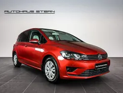 Rot Gebraucht 2015 VW Golf Sportsvan R Van / Kleinbus | 12.990 € (Fairer Preis)