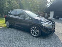 Schwarz Gebraucht 2016 BMW 218 Gran Tourer M Sport Van / Kleinbus | 13.450 € (Etwas zu teuer)