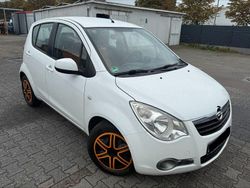 Weiß Gebraucht 2010 Opel Agila Edition Limousine | 3.799 € (Fairer Preis)