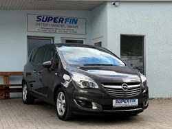 Grau Gebraucht 2015 Opel Meriva Edition Van / Kleinbus | 10.190 € (Fairer Preis)
