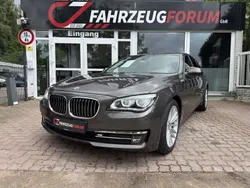 Grau Gebraucht 2015 BMW 730 Comfort Edition Limousine | 29.900 € (Teuer)