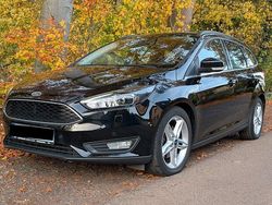 Schwarz Gebraucht 2018 Ford Focus Cool & Connect Kombi | 13.350 € (Guter Preis)