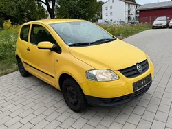 Gelb Gebraucht 2007 VW Fox Basis Kleinwagen | 1.999 € (Etwas zu teuer)
