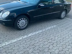 Schwarz Gebraucht 2004 Mercedes E220 Limousine | 5.000 € (Fairer Preis)