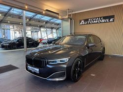 Grau Gebraucht 2022 BMW 740 Executive Limousine | 54.890 € (Fairer Preis)