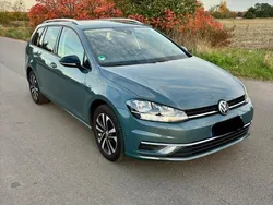 Andere außenfarben Gebraucht 2019 VW Golf VII IQ Drive Kombi | 14.899 € (Fairer Preis)