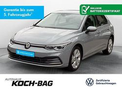 Mondsteingrau Gebraucht 2022 VW Golf VIII Style Limousine | 23.655 € (Guter Preis)