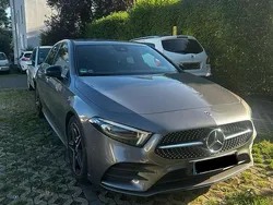 Grau Gebraucht 2018 Mercedes A200 AMG line Kleinwagen | 23.998 € (Fairer Preis)