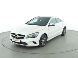 Weiß Gebraucht 2016 Mercedes CLA180 Urban Limousine | 18.680 € (Etwas zu teuer)