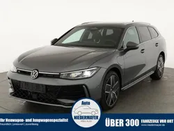 Diabas grau metallic Neu 2025 VW Passat R-line Kombi | 53.995 € (Superpreis)