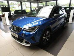 Sapphiere blau metallic Neu 2025 Seat Arona Xperience SUV | 27.750 € (Etwas zu teuer)